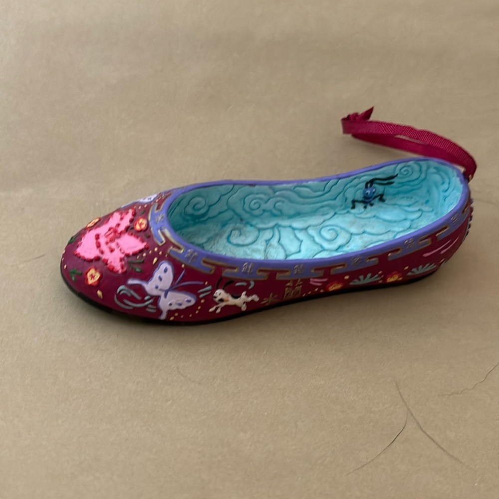 Disney Princess Shoe Collection Slipper Ornament Mulan